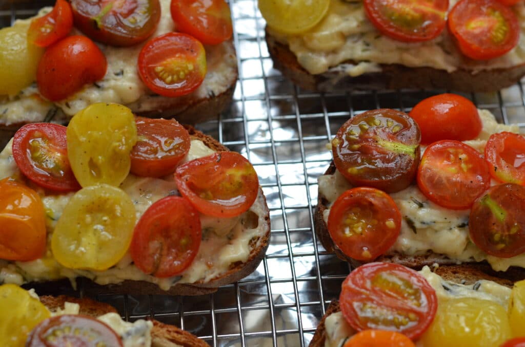 roasted tomato veggie croque arranged on a cooling rack