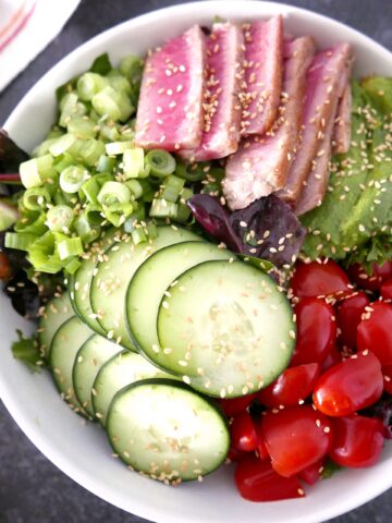 tuna steak salad with wasabi vinaigrette