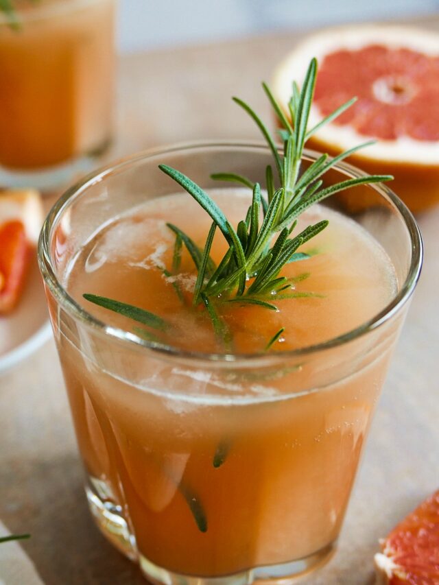 How to Make Grapefruit Vodka Cocktail (4 ingredients) Gastronotherapy