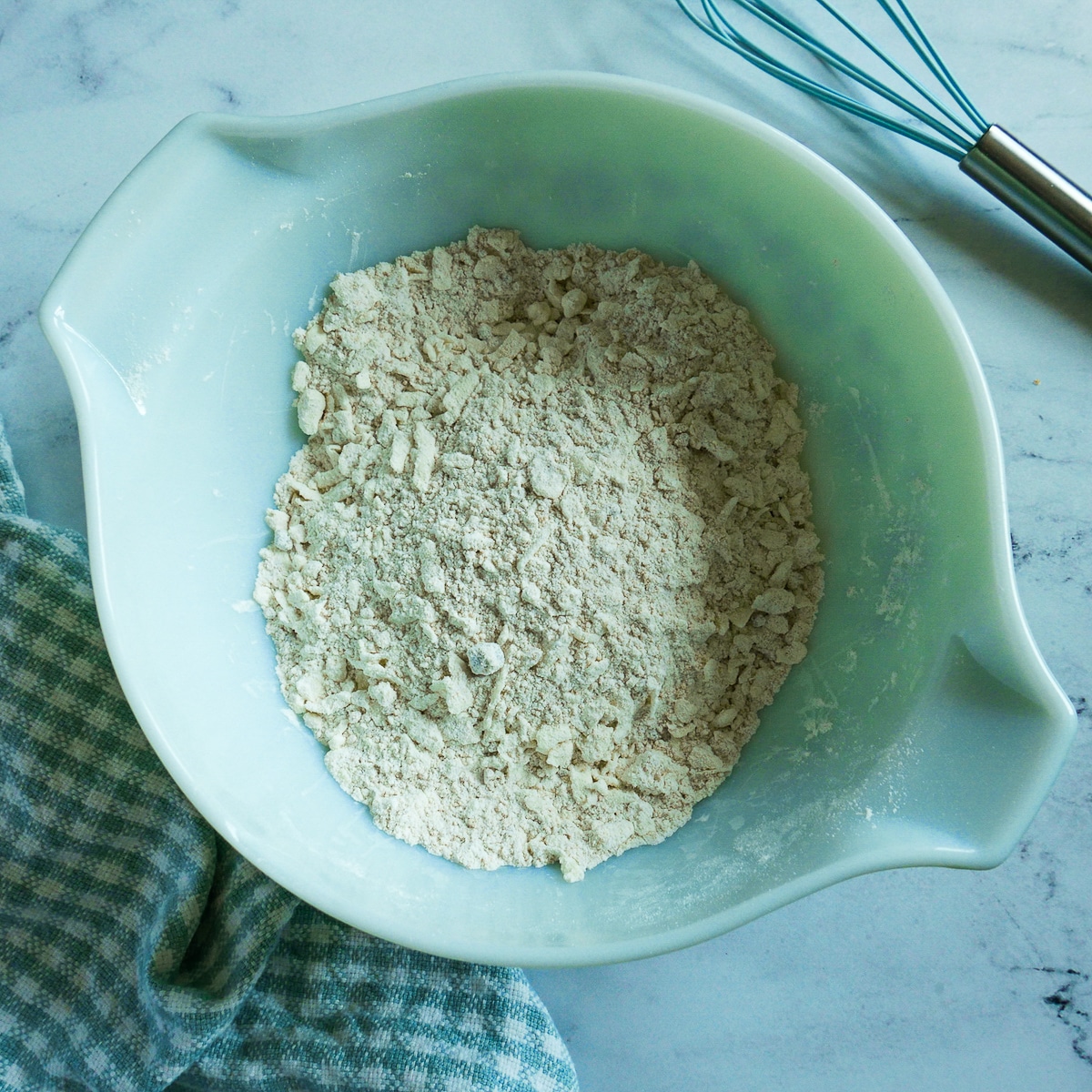 butter-mixed-in.jpg butter mixed into dry ingredients.