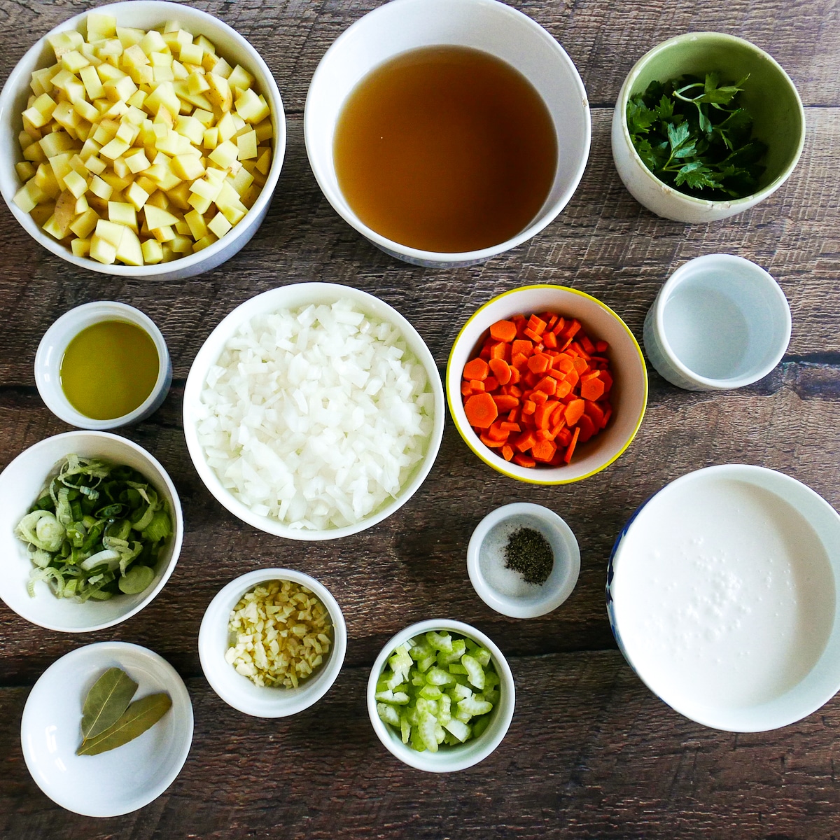 recipe-ingredients.jpg recipe ingredients arranged on a table.
