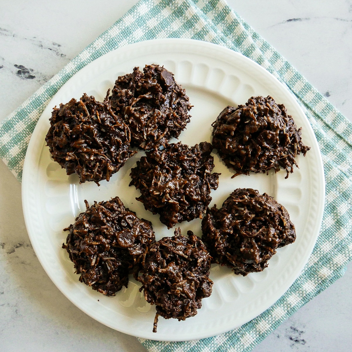 Chocolate Chip Coconut Macaroons