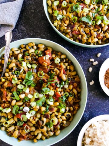 Ethiopian black eyed peas served in a large bowl and garnished with fresh cilantro.