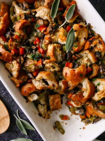 Easy vegetarian stuffing with mushrooms in a baking dish.