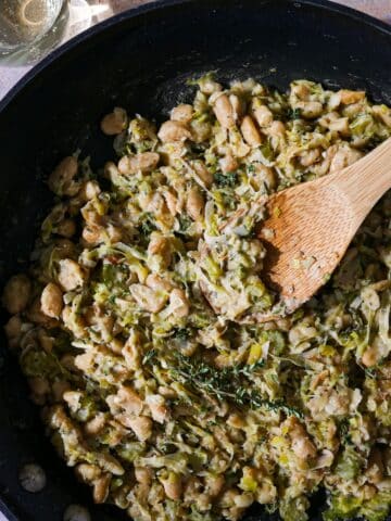 Creamy white beans with leeks and Parmesan.